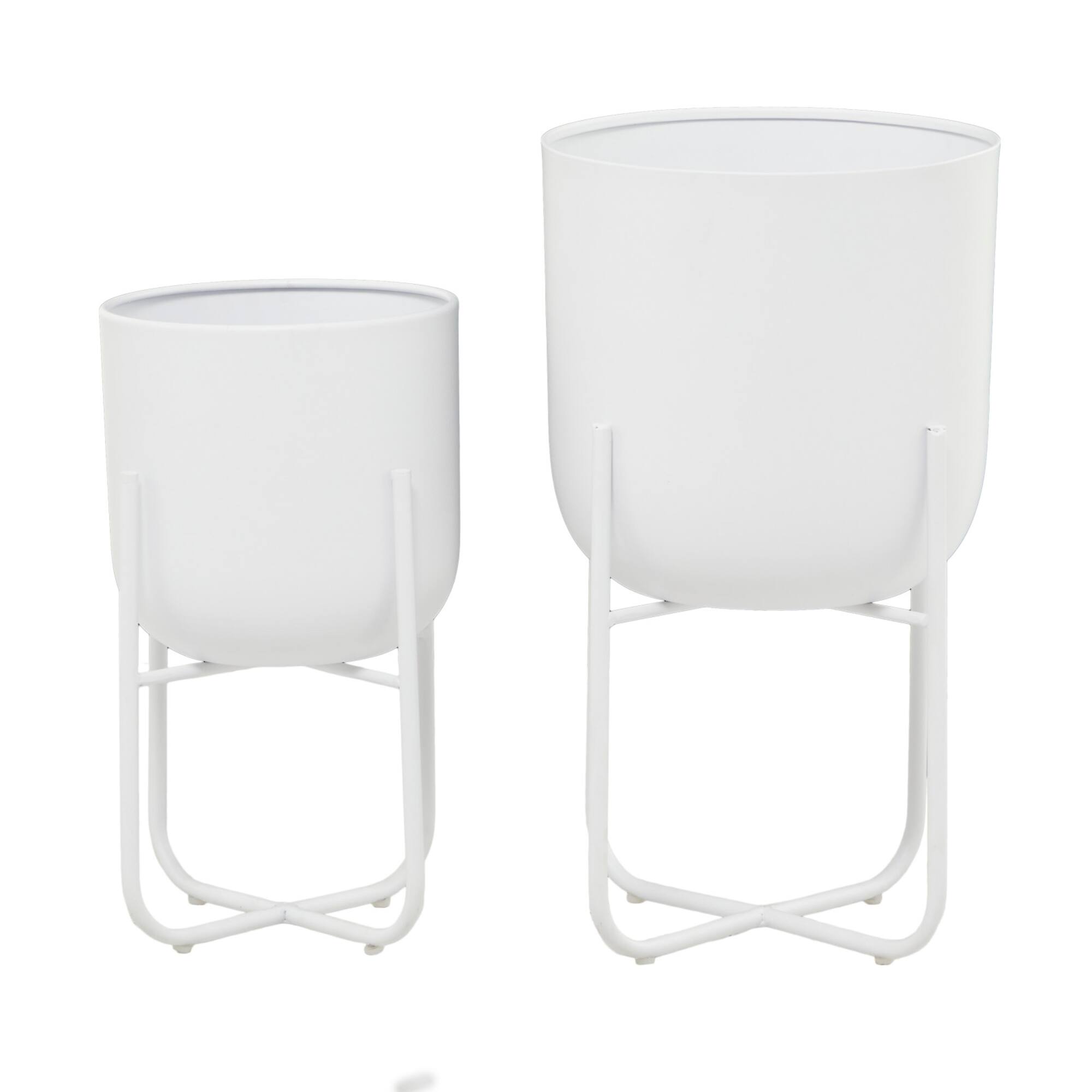 CosmoLiving by Cosmopolitan White Metal Planter with Removable Stand Set